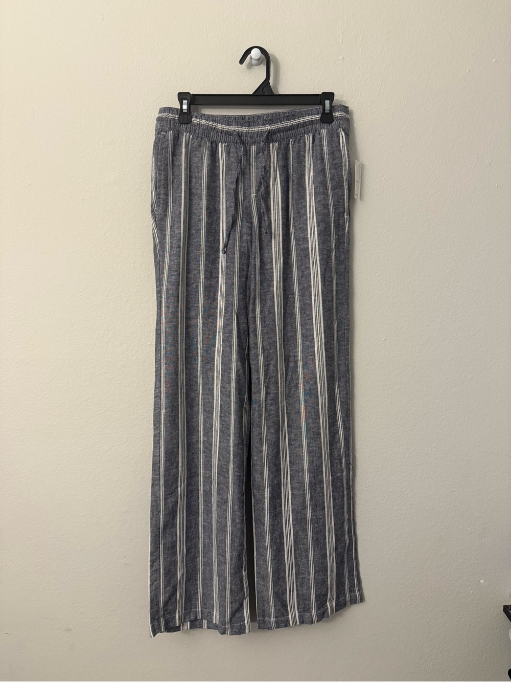 Old Navy Blue and White Vertical Stripe Drawstring pants NWT